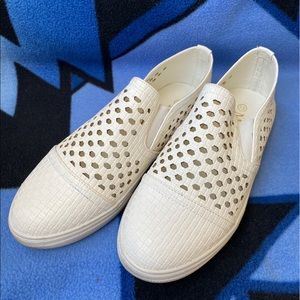 White Shoes Women’s 7.5